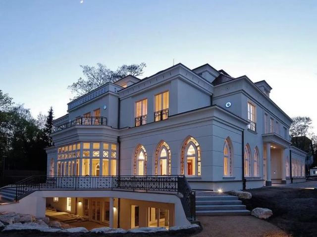 EAU-Ambassador-Residencia2